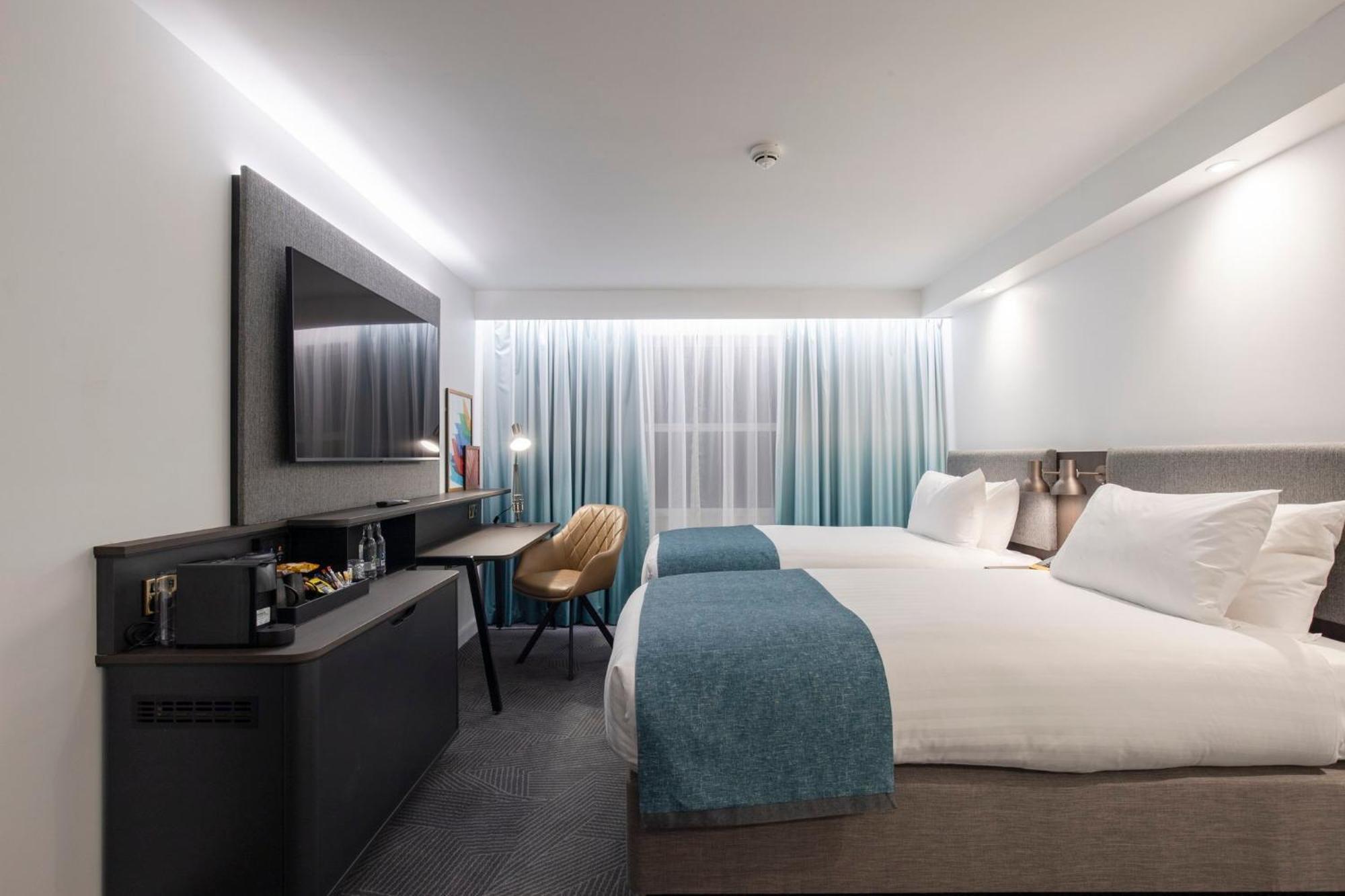 Holiday Inn Bristol Airport By Ihg Redhill  Eksteriør bilde