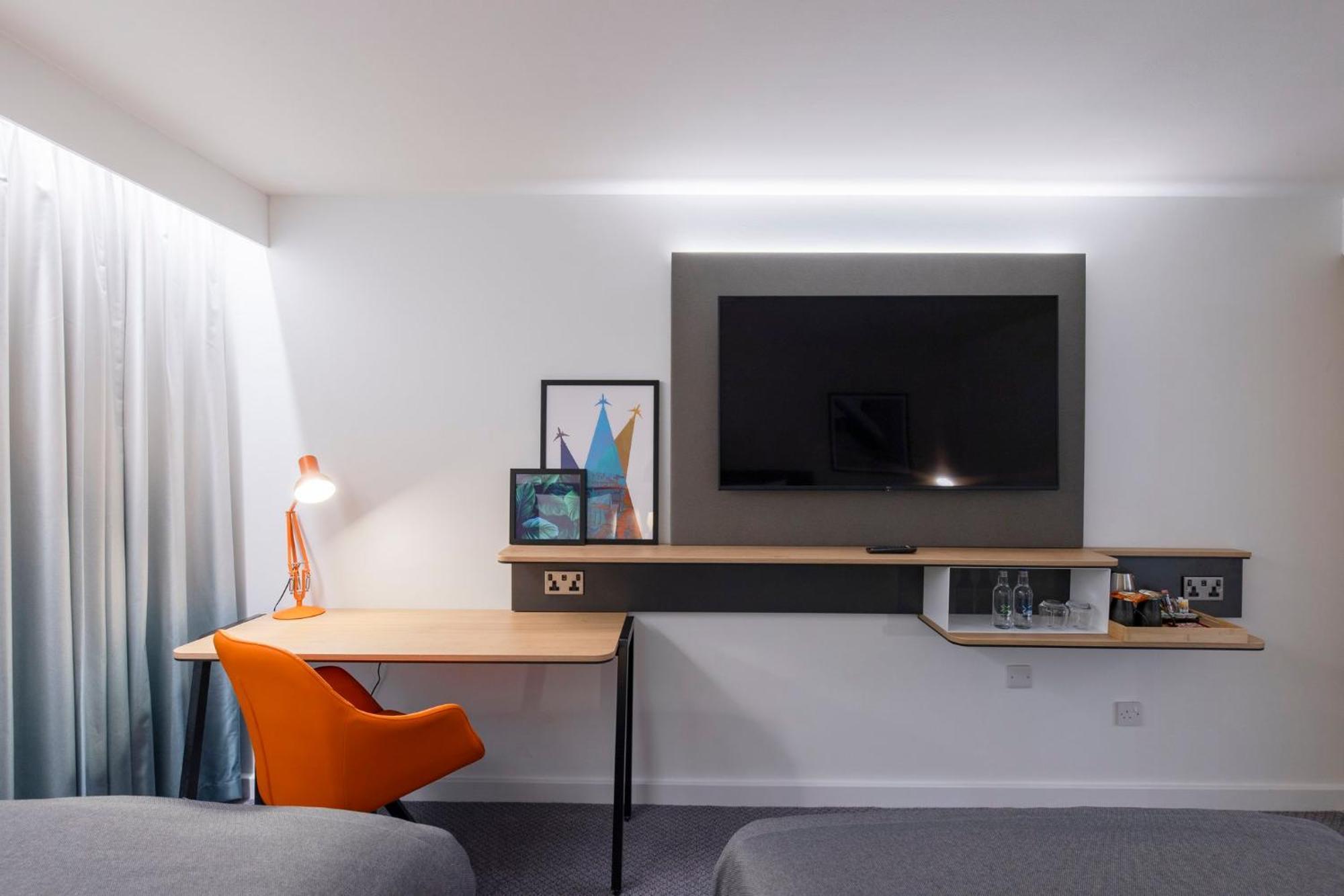 Holiday Inn Bristol Airport By Ihg Redhill  Eksteriør bilde