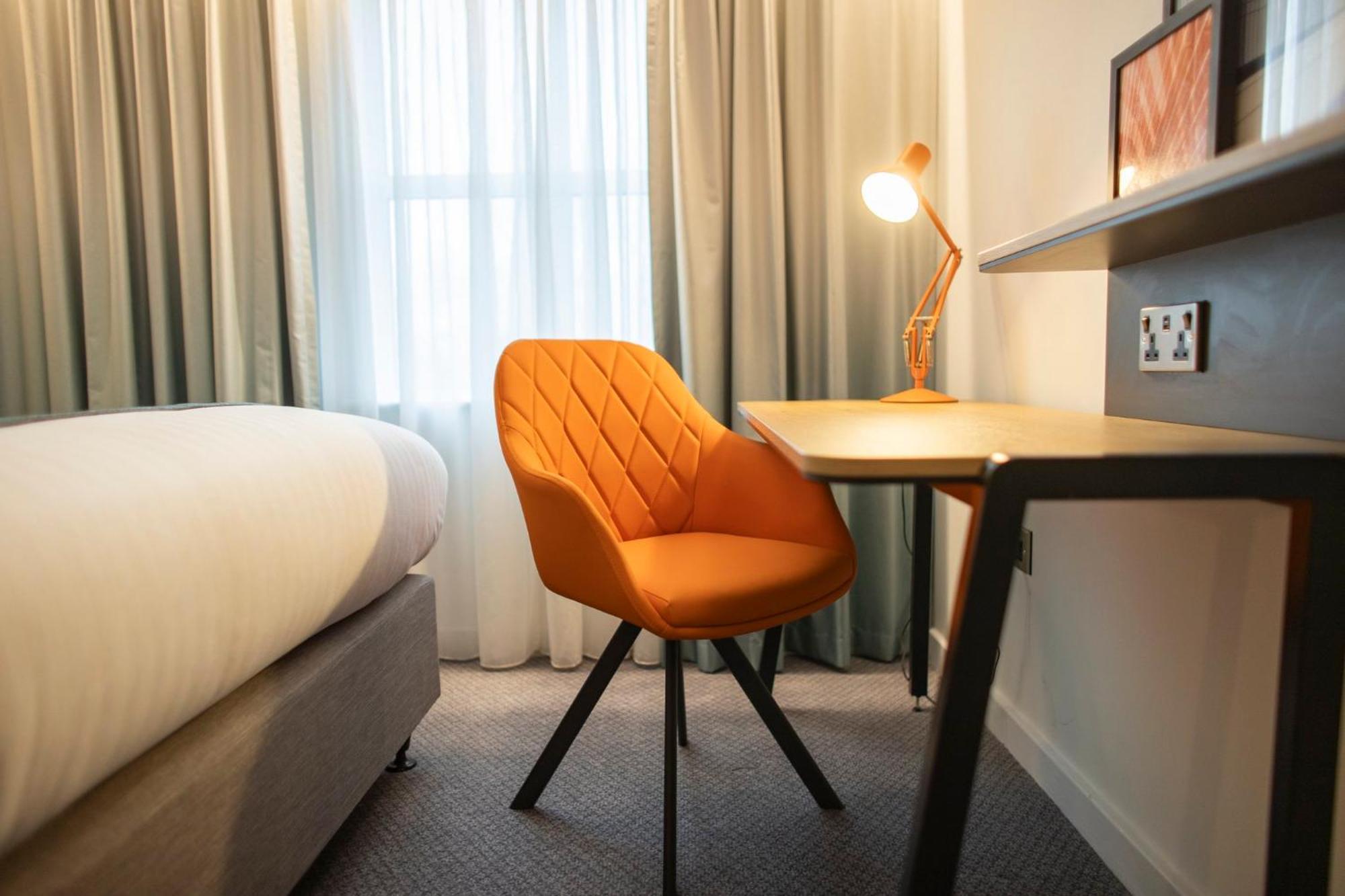 Holiday Inn Bristol Airport By Ihg Redhill  Eksteriør bilde