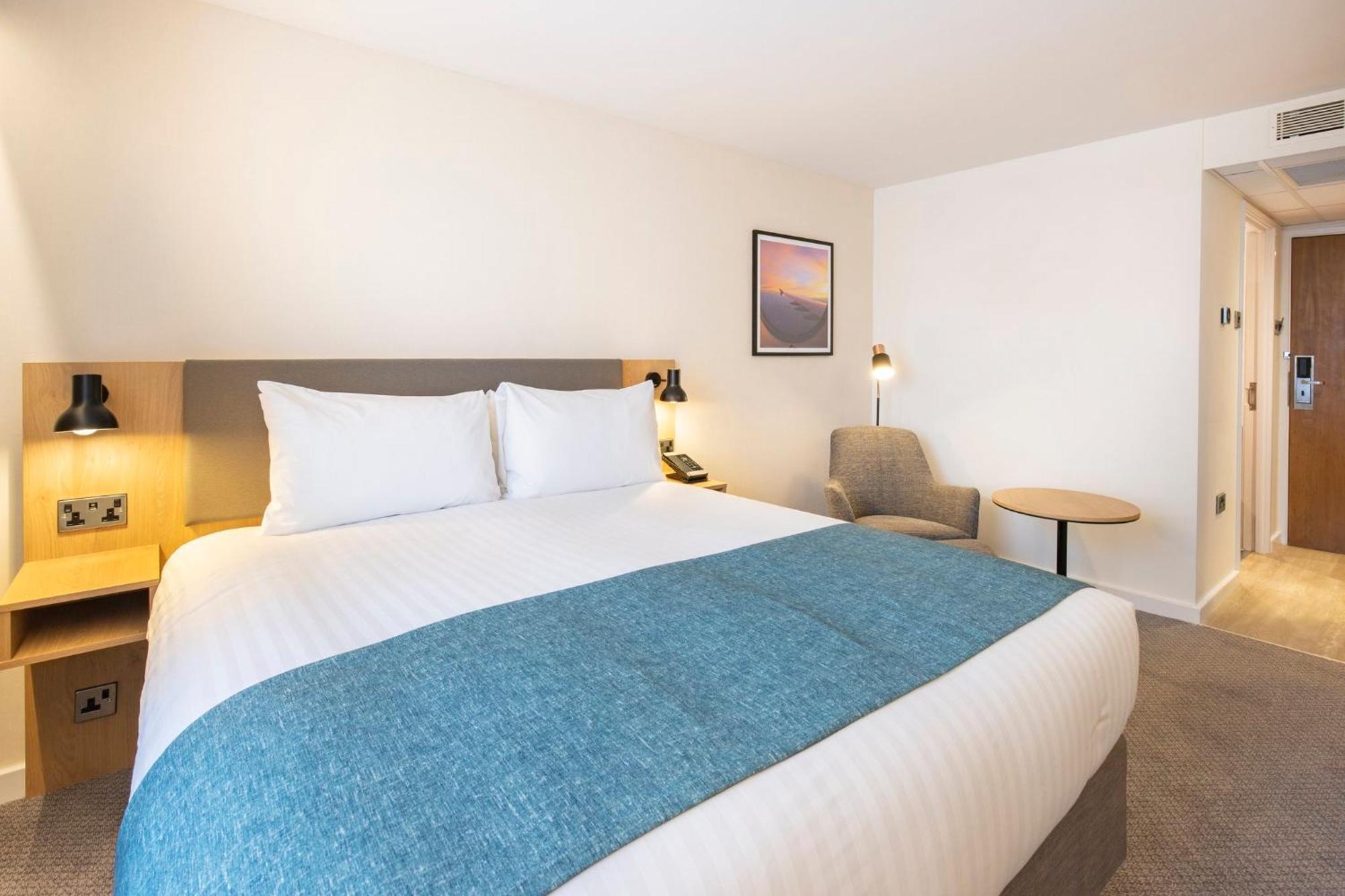 Holiday Inn Bristol Airport By Ihg Redhill  Eksteriør bilde