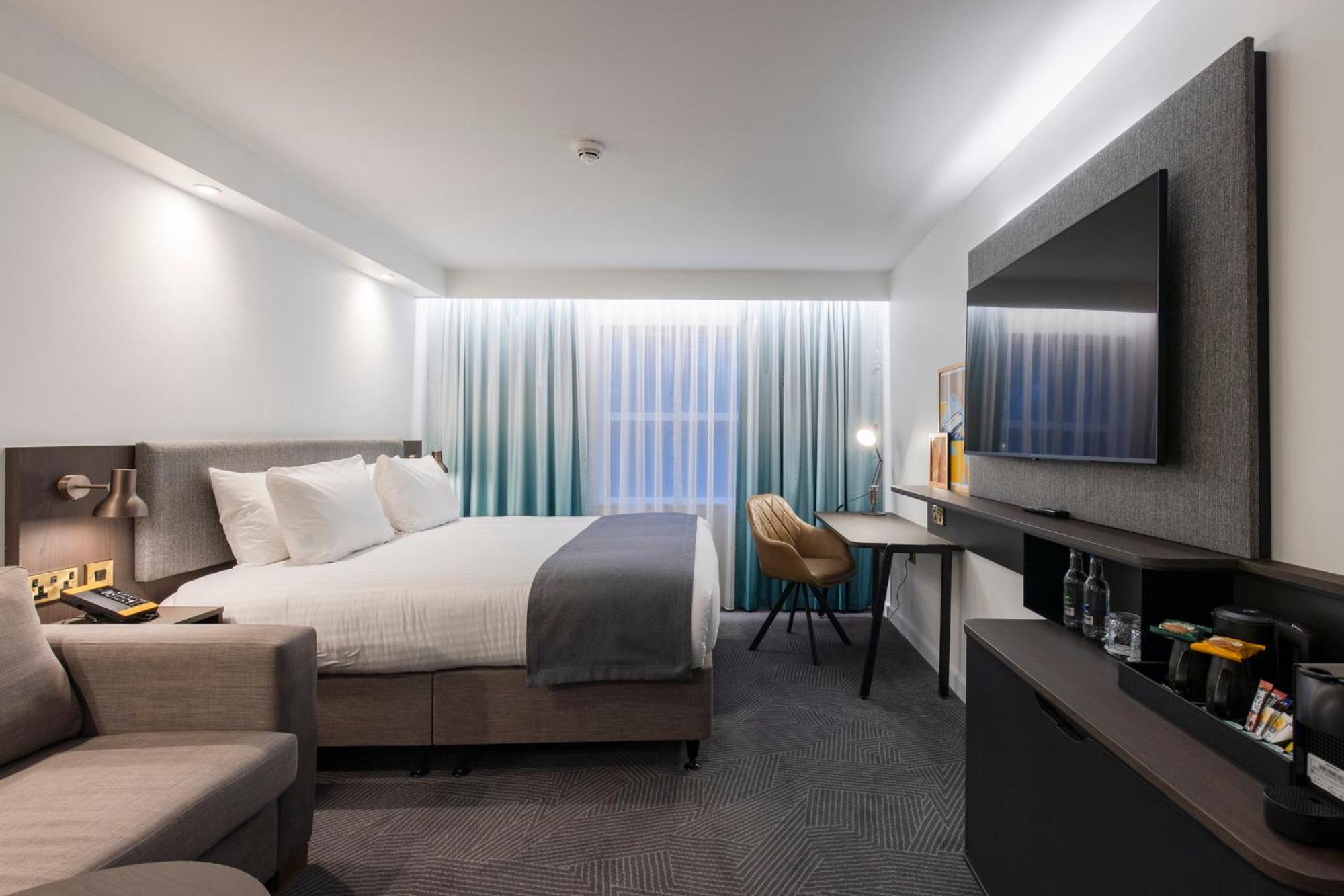Holiday Inn Bristol Airport By Ihg Redhill  Eksteriør bilde