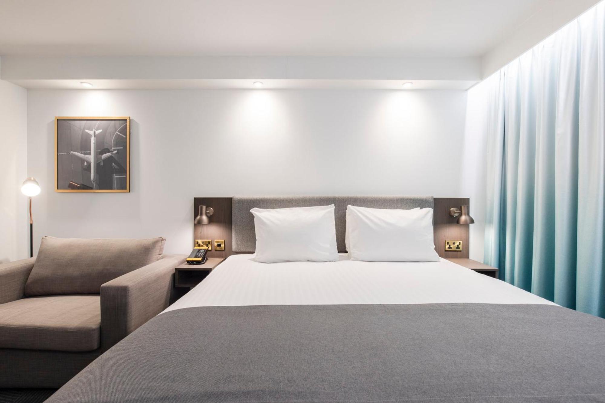 Holiday Inn Bristol Airport By Ihg Redhill  Eksteriør bilde