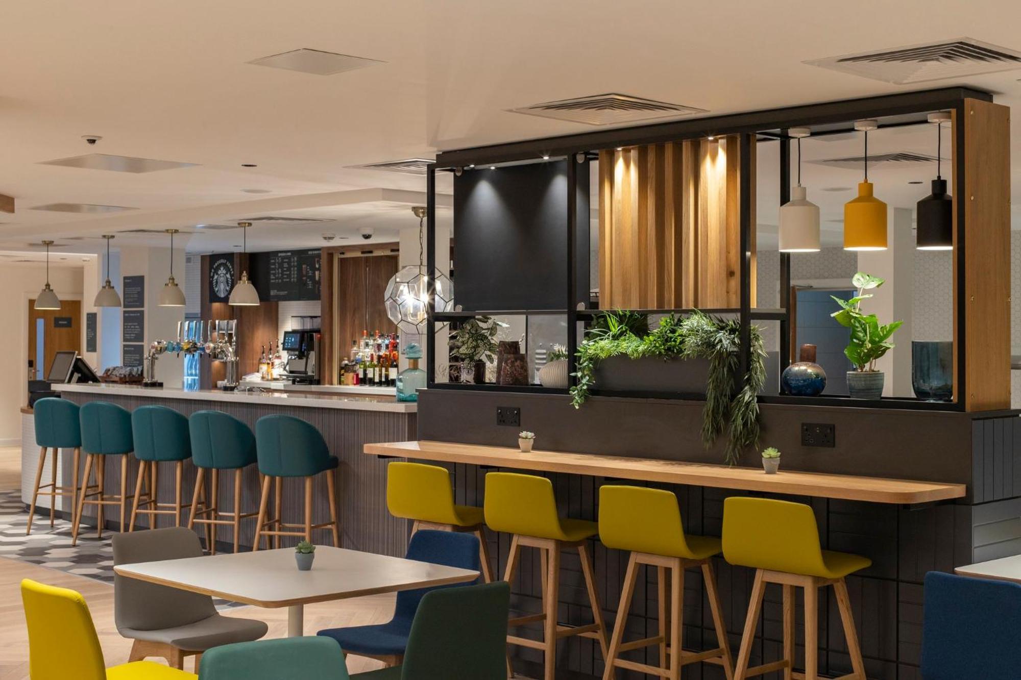 Holiday Inn Bristol Airport By Ihg Redhill  Eksteriør bilde