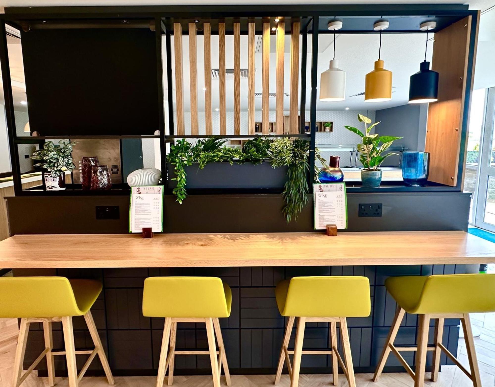 Holiday Inn Bristol Airport By Ihg Redhill  Eksteriør bilde